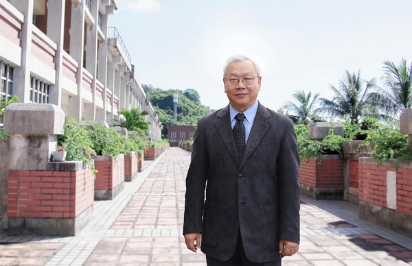 全球變遷與碳化學先驅　中山大學陳鎮東當選中研院院士